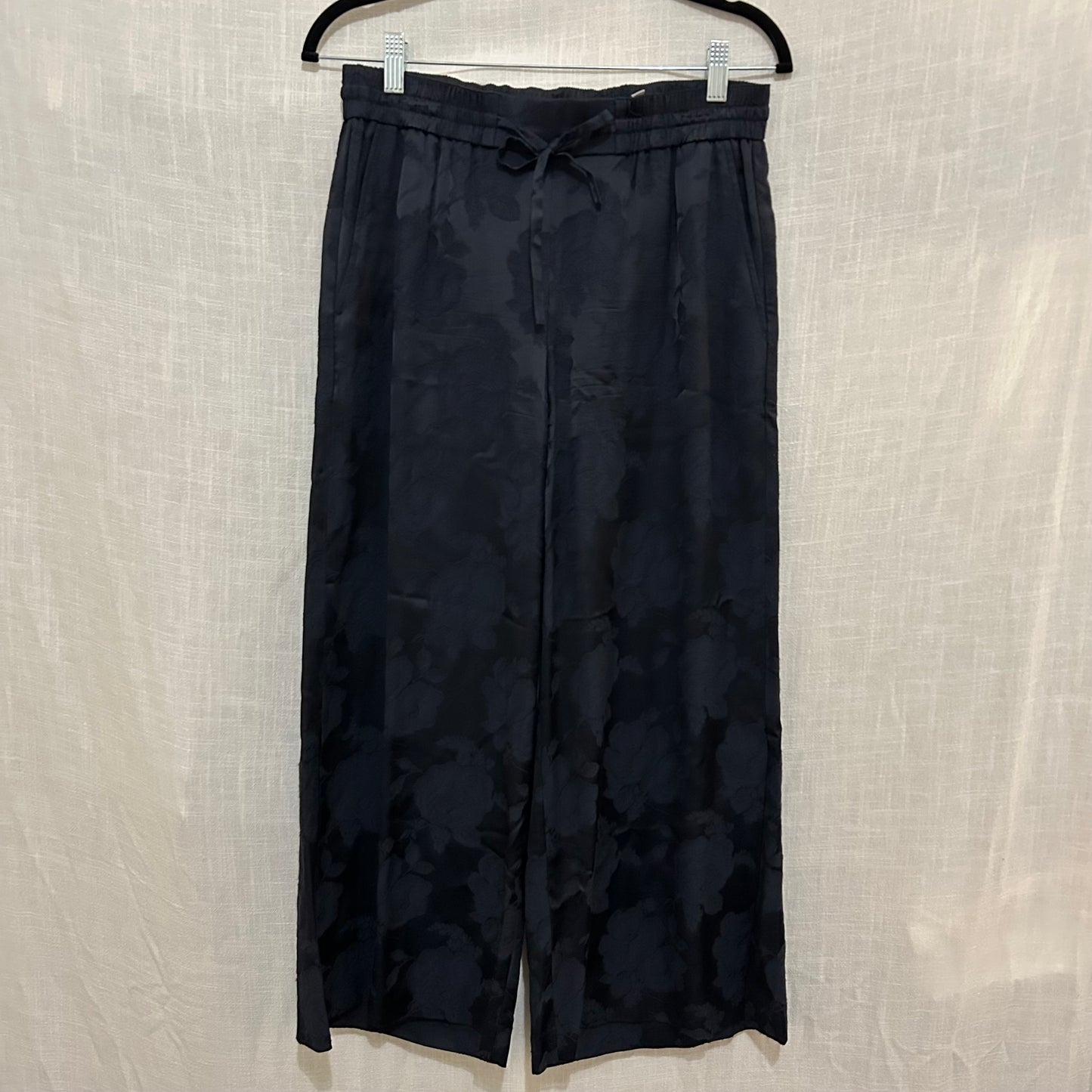 Navy Floral Jacquard Drawstring Culotte Pants