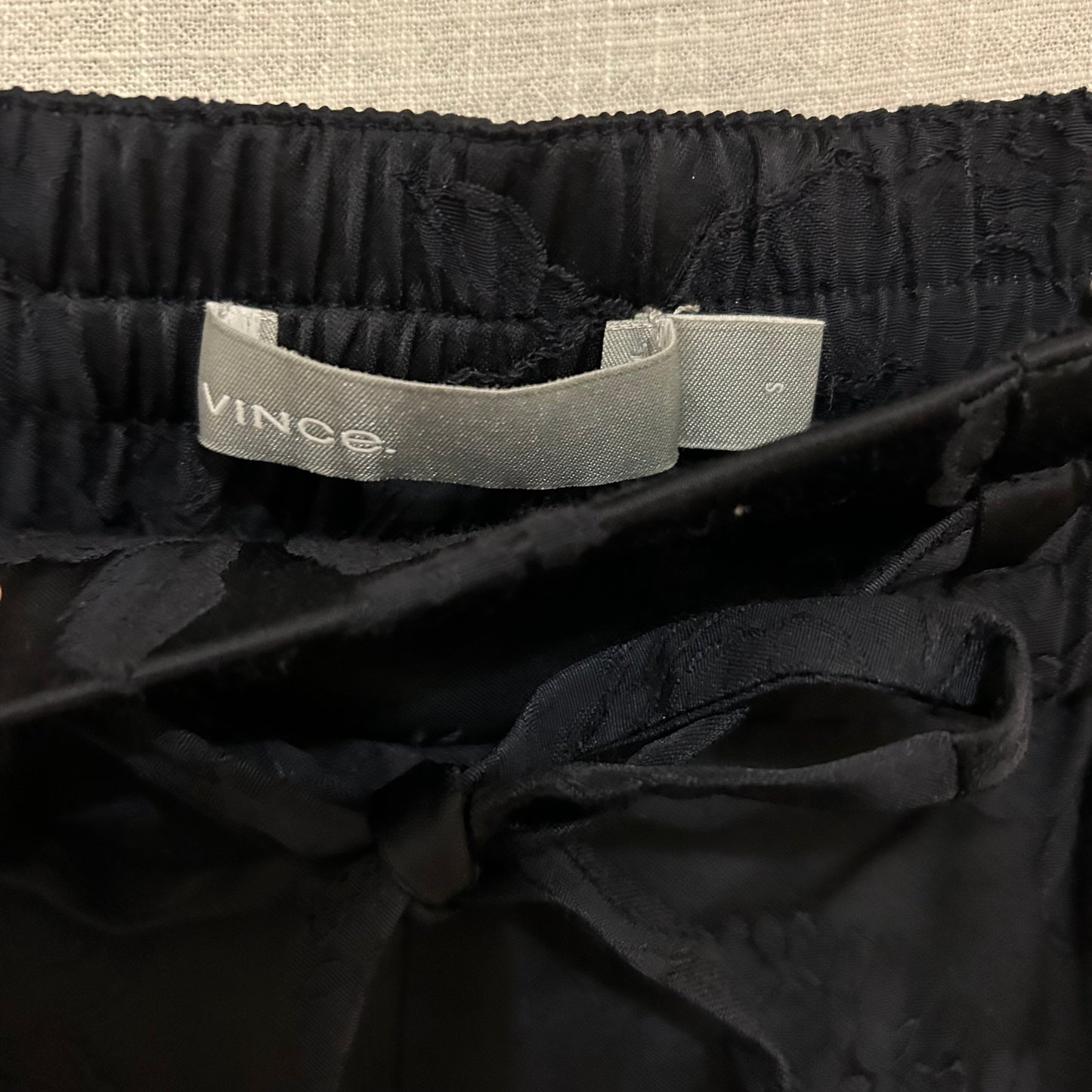 Navy Floral Jacquard Drawstring Culotte Pants